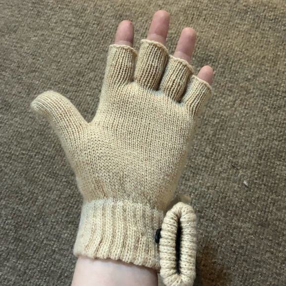 Fingerless Gloves - Picture 7 of 9